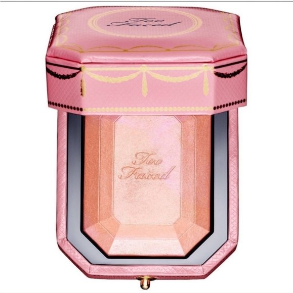 NIB Too Faced Diamond Light Fire Highlighter in Fancy Pink Diamond - Picture 3 of 10